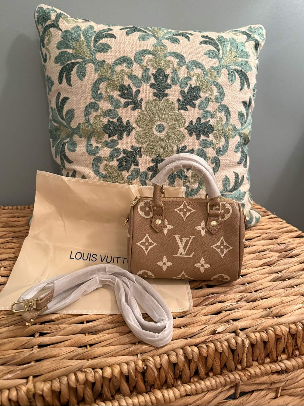 L V Tan & White Nano Speedy Crossbody - Picture 3 of 5